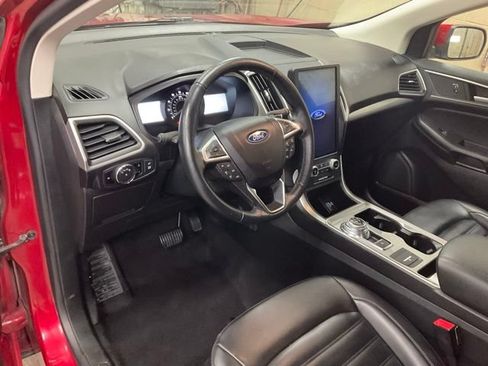 Used 2023 Ford Edge SEL w/ Convenience Package AWD/4WD image 3