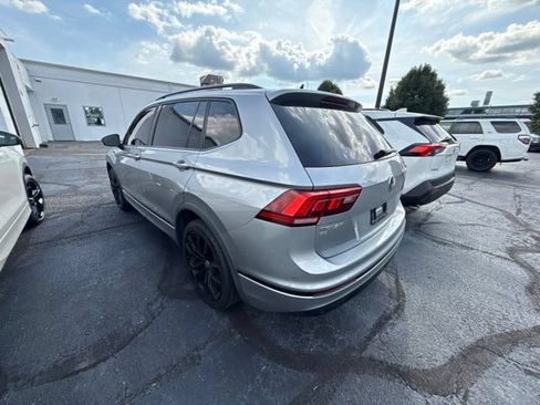 Used 2021 Volkswagen Tiguan SE R-Line AWD/4WD image 5