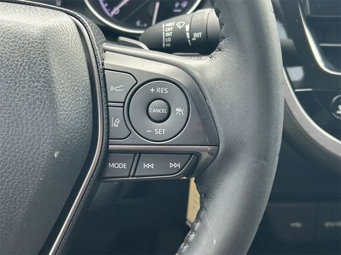 Used 2023 Toyota Camry SE image 34