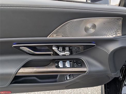 Used 2025 Mercedes-Benz SL 55 AMG 4MATIC image 20