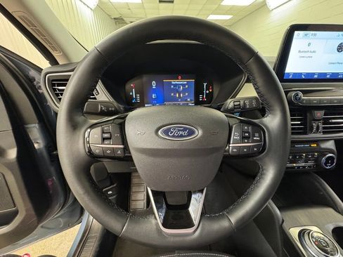 Used 2024 Ford Escape Active AWD/4WD image 32