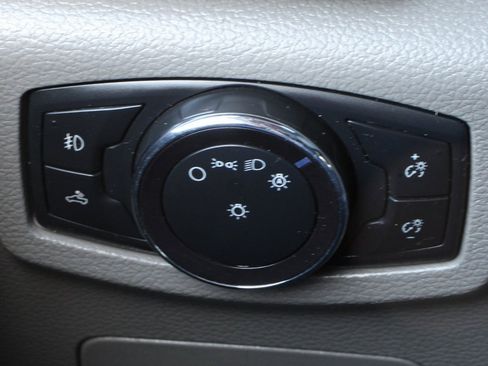 Used 2020 Ford F150 XLT w/ Trailer Tow Package image 18