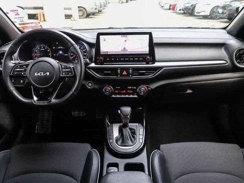 Used 2023 Kia Forte GT-Line w/ GT-Line Technology Package image 12