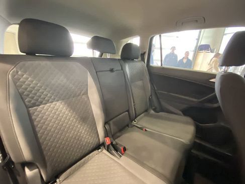 Used 2019 Volkswagen Tiguan S image 24