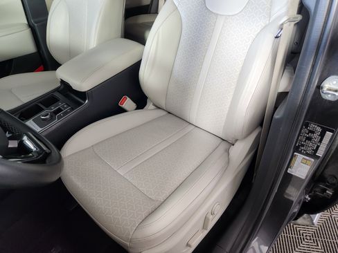 Used 2023 Kia Sorento EX AWD/4WD image 12