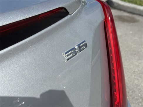 Used 2019 Cadillac XTS Luxury image 11