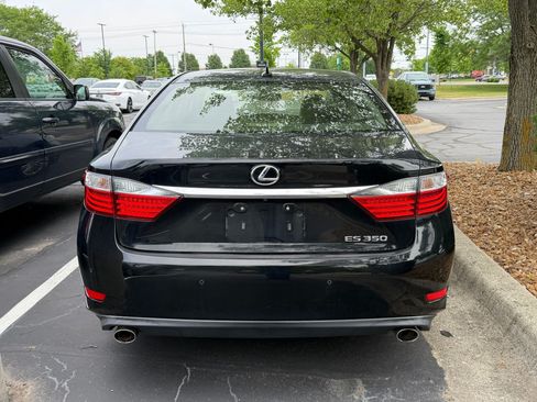 Used 2013 Lexus ES 350 w/ Luxury Pkg FWD image 5