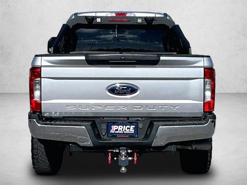 Used 2019 Ford F250 XL w/ STX Appearance Package AWD/4WD image 4