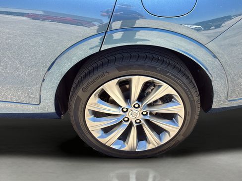 Used 2025 Buick Envista Avenir FWD image 40