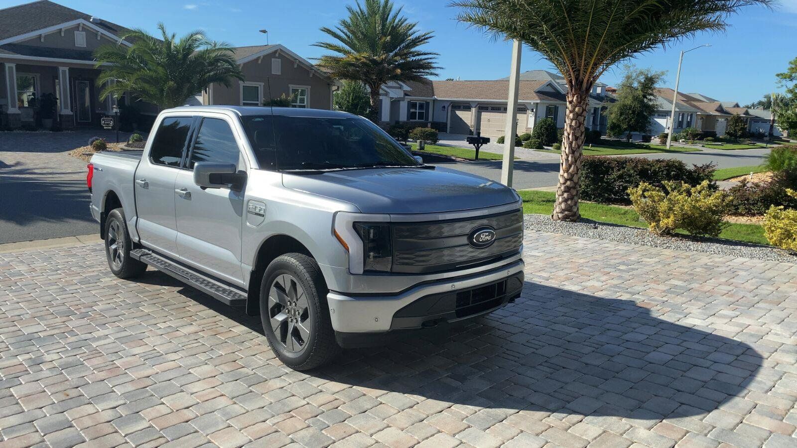 Used 2023 Ford F150 Lightning Lariat w/ Equipment Group 511A High AWD/4WD image 2