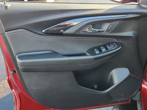 Used 2023 Chevrolet TrailBlazer RS w/ Convenience Package image 12