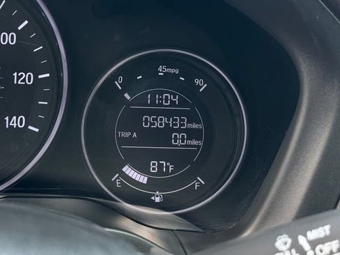 Certified 2022 Honda HR-V Sport image 24