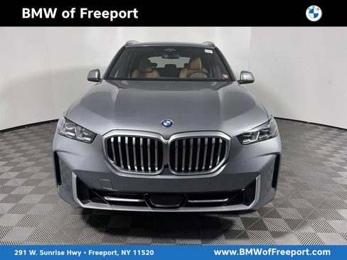 Used 2024 BMW X5 xDrive40i w/ Premium Package image 1