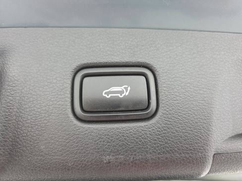 Used 2020 Hyundai Palisade SEL w/ Premium Package FWD image 14