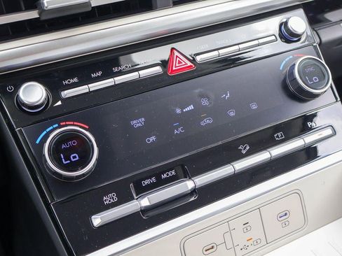 New 2026 Hyundai Santa Fe SE image 19