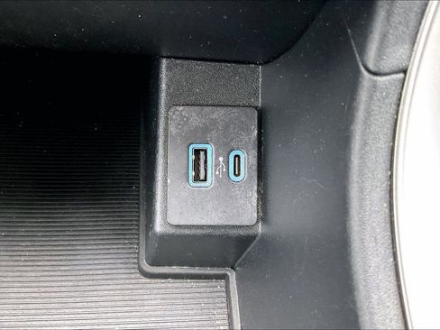 Used 2024 Ford Edge SEL AWD/4WD image 33