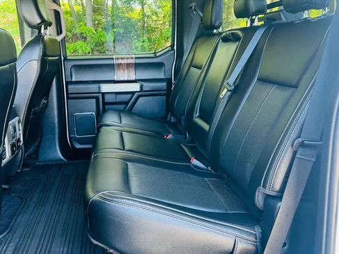 Used 2020 Ford F150 Lariat w/ Equipment Group 502A Luxury AWD/4WD image 25