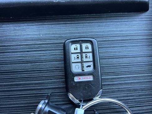 Used 2018 Honda Odyssey EX-L image 38