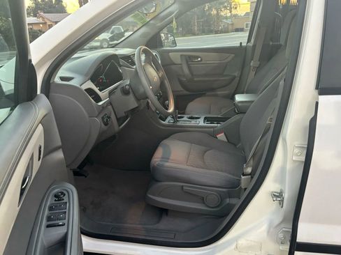 Used 2015 Chevrolet Traverse LS image 14