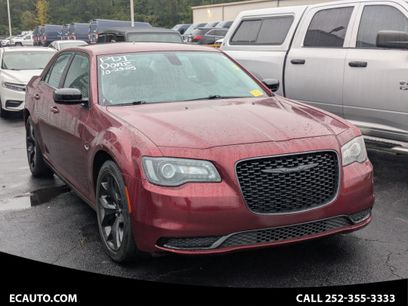 Certified 2022 Chrysler 300 Touring w/ Sport Appearance Package