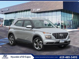 New 2025 Hyundai Venue SEL video 1