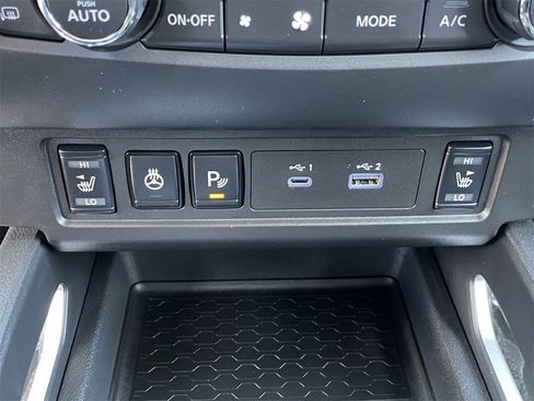 New 2025 Nissan Frontier SV w/ SV Convenience Package image 24