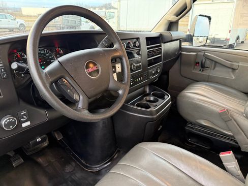 Used 2021 GMC Savana 3500 Extended w/ Power Convenience Package image 11