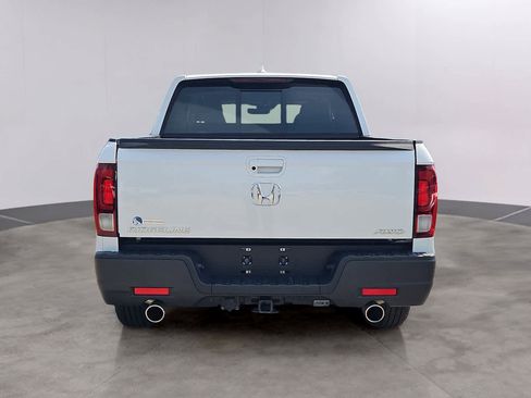 Certified 2023 Honda Ridgeline RTL image 5