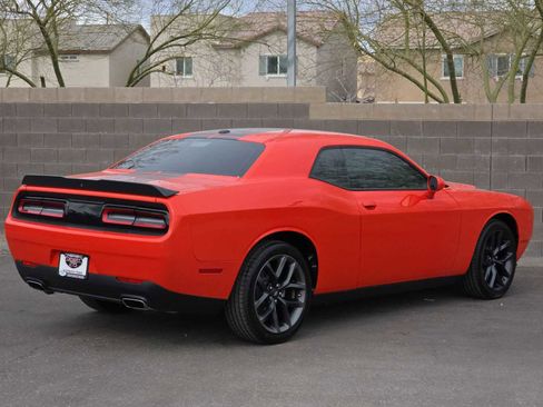 Used 2022 Dodge Challenger SXT w/ Blacktop Package image 9