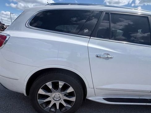 Used 2017 Buick Enclave Leather AWD/4WD image 29