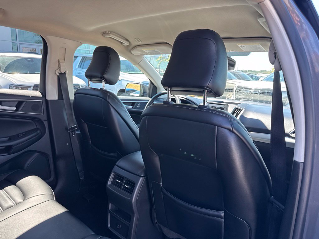 Used 2022 Ford Edge SEL AWD/4WD image 24