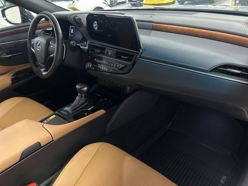 Used 2025 Lexus ES 350 w/ Premium Package image 26
