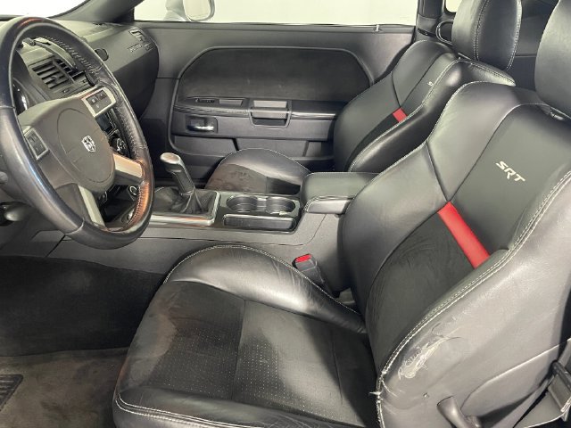 Used 2009 Dodge Challenger SRT8 w/ SRT Option Group II RWD image 2