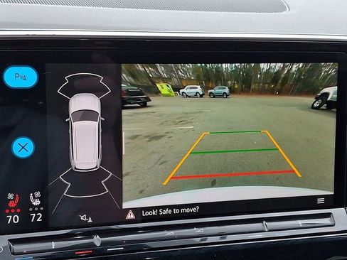 Used 2024 Volkswagen Atlas SE image 19