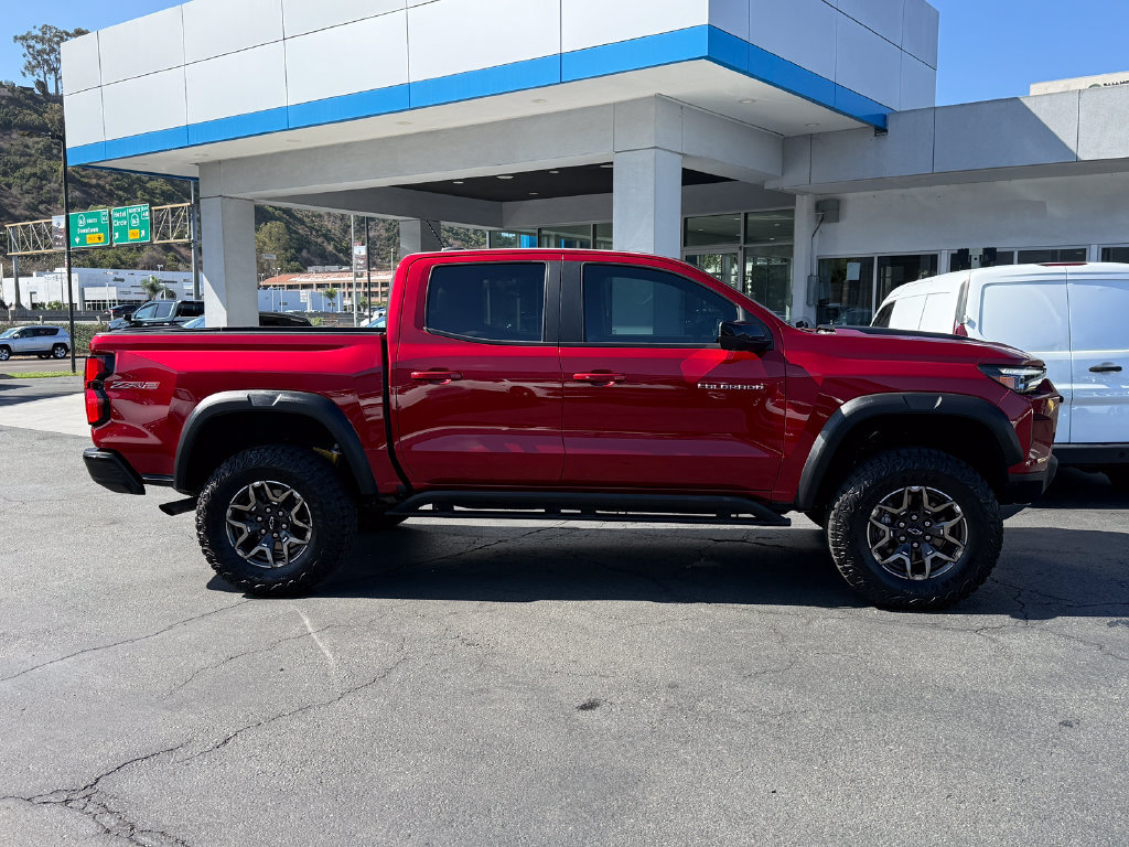 Used 2024 Chevrolet Colorado ZR2 w/ ZR2 Convenience Package III AWD/4WD image 6