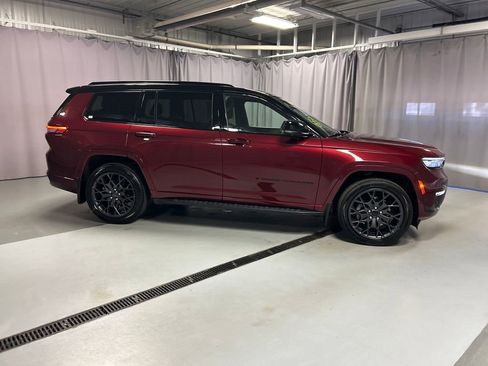 Used 2025 Jeep Grand Cherokee L Summit AWD/4WD image 8