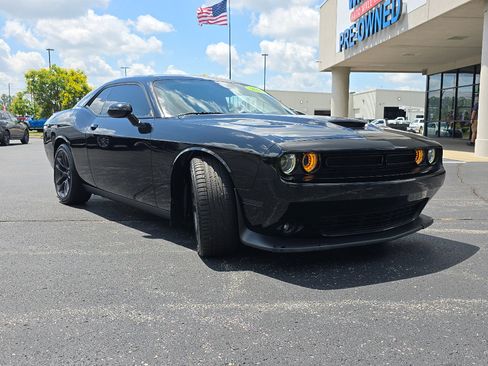 Used 2022 Dodge Challenger R/T Scat Pack w/ Plus Package RWD image 7