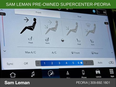 Used 2025 Chrysler Pacifica Limited image 20