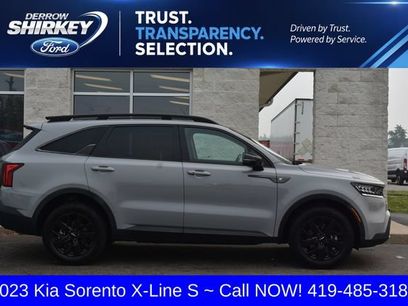 Used 2023 Kia Sorento S w/ Panoramic Sunroof Package