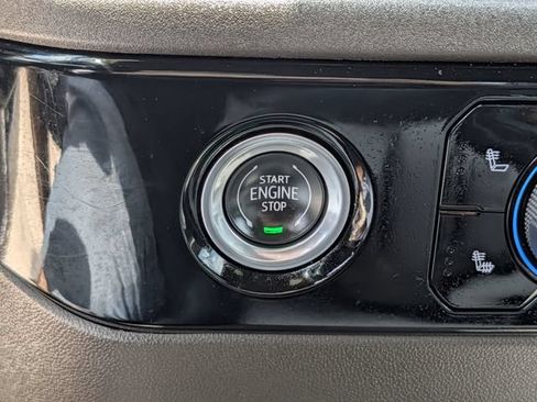 Used 2022 Chevrolet Silverado 1500 LT RWD image 15