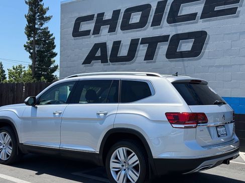 Used 2018 Volkswagen Atlas SEL Premium AWD/4WD image 32