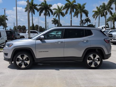 Used 2020 Jeep Compass Latitude w/ Popular Equipment Group AWD/4WD image 2