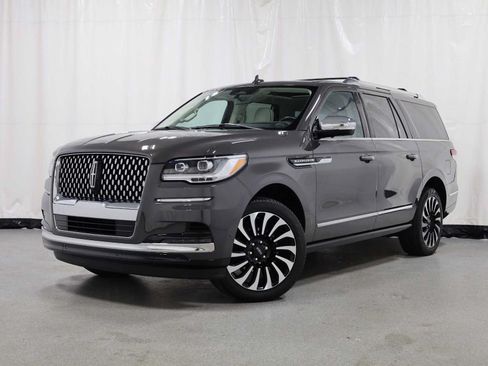 Used 2023 Lincoln Navigator L Black Label AWD/4WD image 1