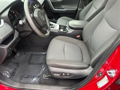 Used 2025 Toyota RAV4 XLE w/ Convenience Package AWD/4WD image 26