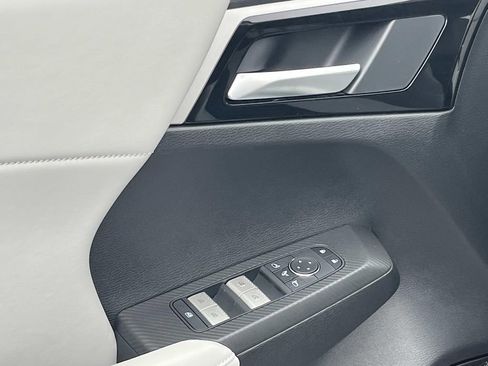 New 2026 Mitsubishi Outlander SE AWD/4WD image 12