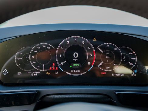 New 2026 Porsche Cayenne E-Hybrid Coupe AWD/4WD image 15