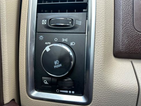 Used 2018 RAM 1500 Classic SLT w/ Protection Group image 12