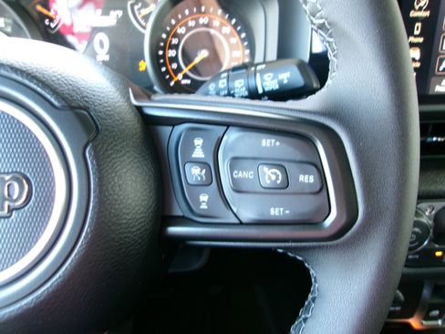 New 2025 Jeep Wrangler Sport AWD/4WD image 11