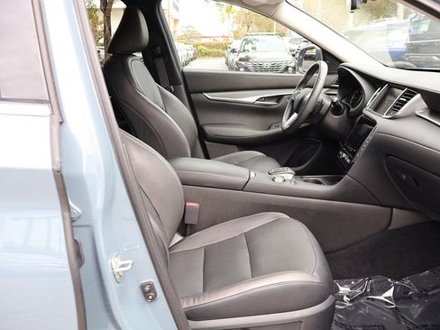 Used 2023 INFINITI QX50 Luxe FWD image 29