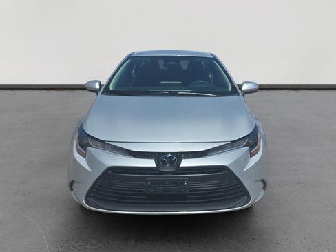 Used 2024 Toyota Corolla LE FWD image 8